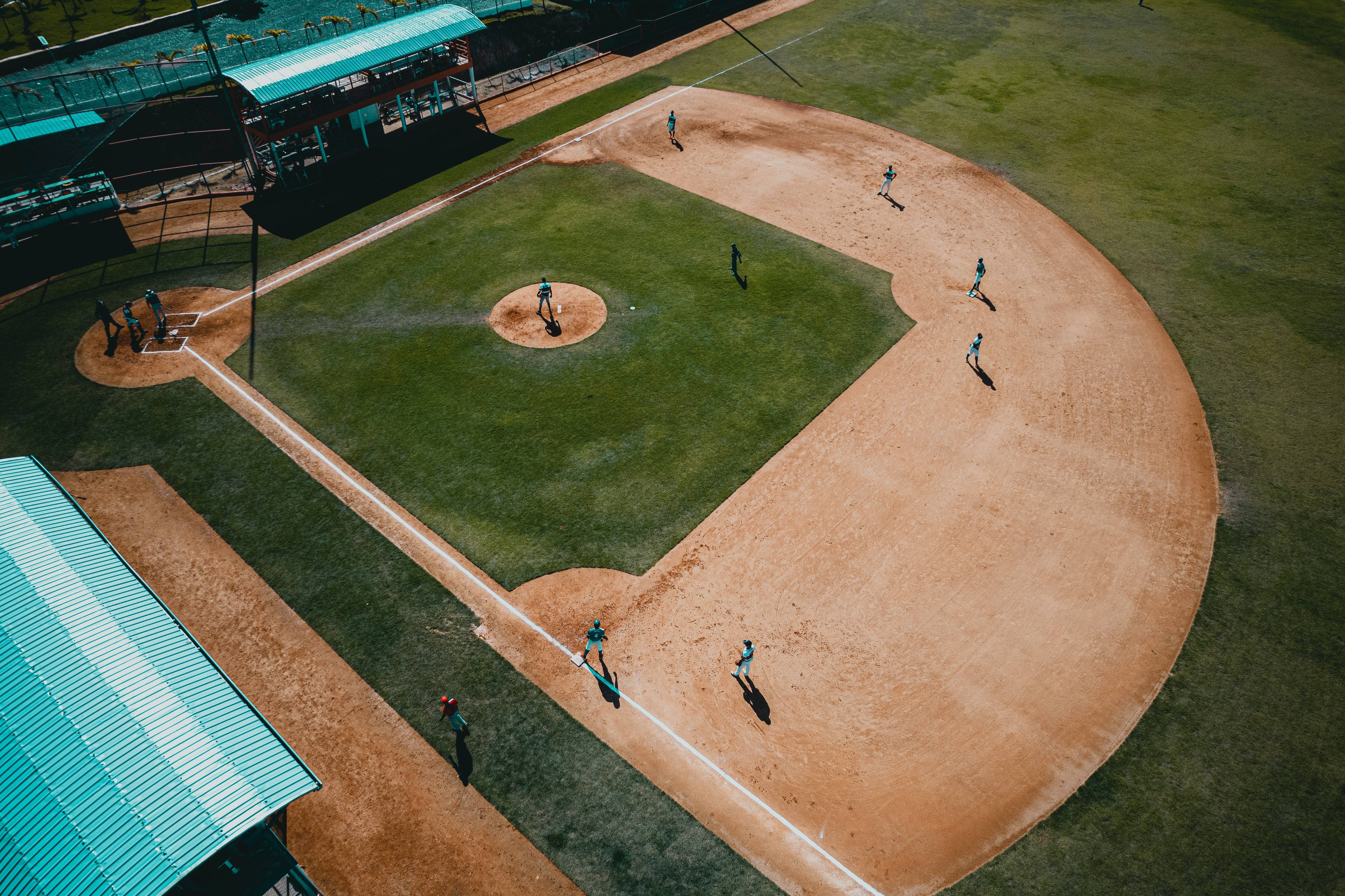 7 Essential Slow Pitch Softball Hitting Tips
