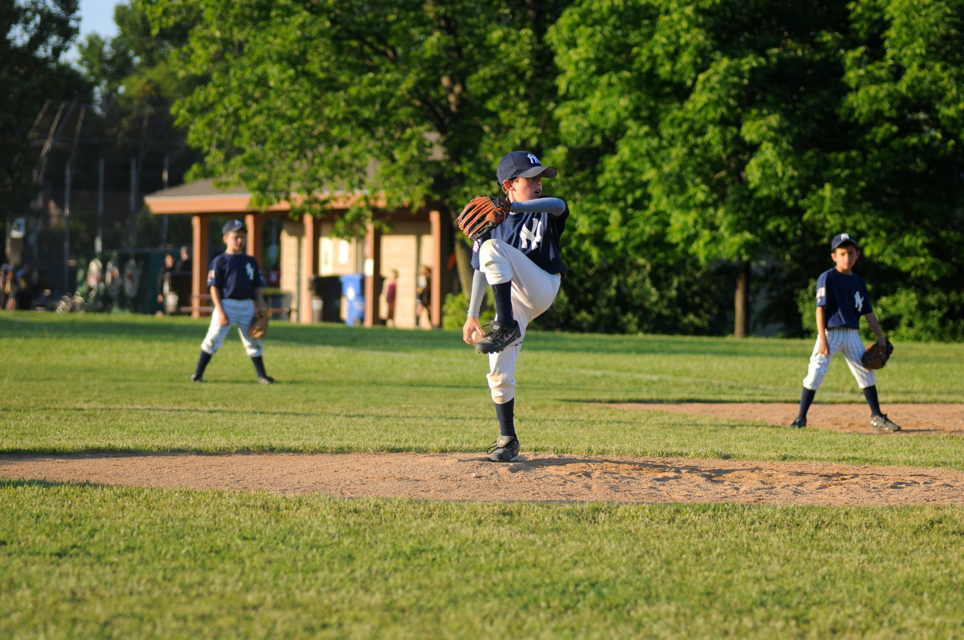 Throwing a Baseball Farther: Techniques and exercises